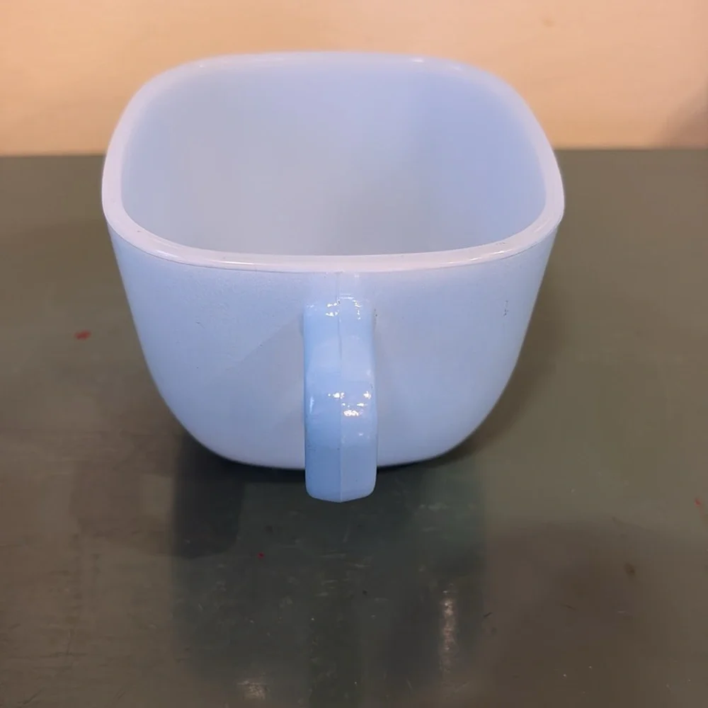 Glasbake light blue